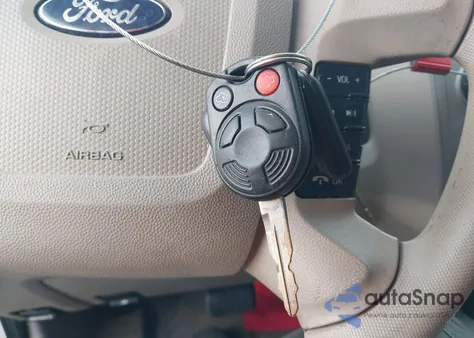 2009 Ford Escape Xlt из США, поврежденный, VIN 1FMCU03GX9KA51819